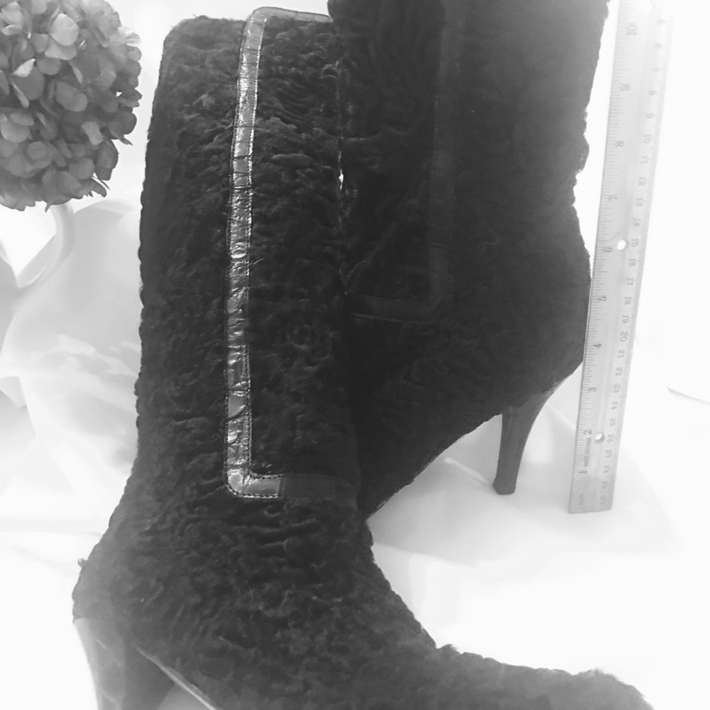 Rare Titti Dell’Acqua Black lamb wools boots